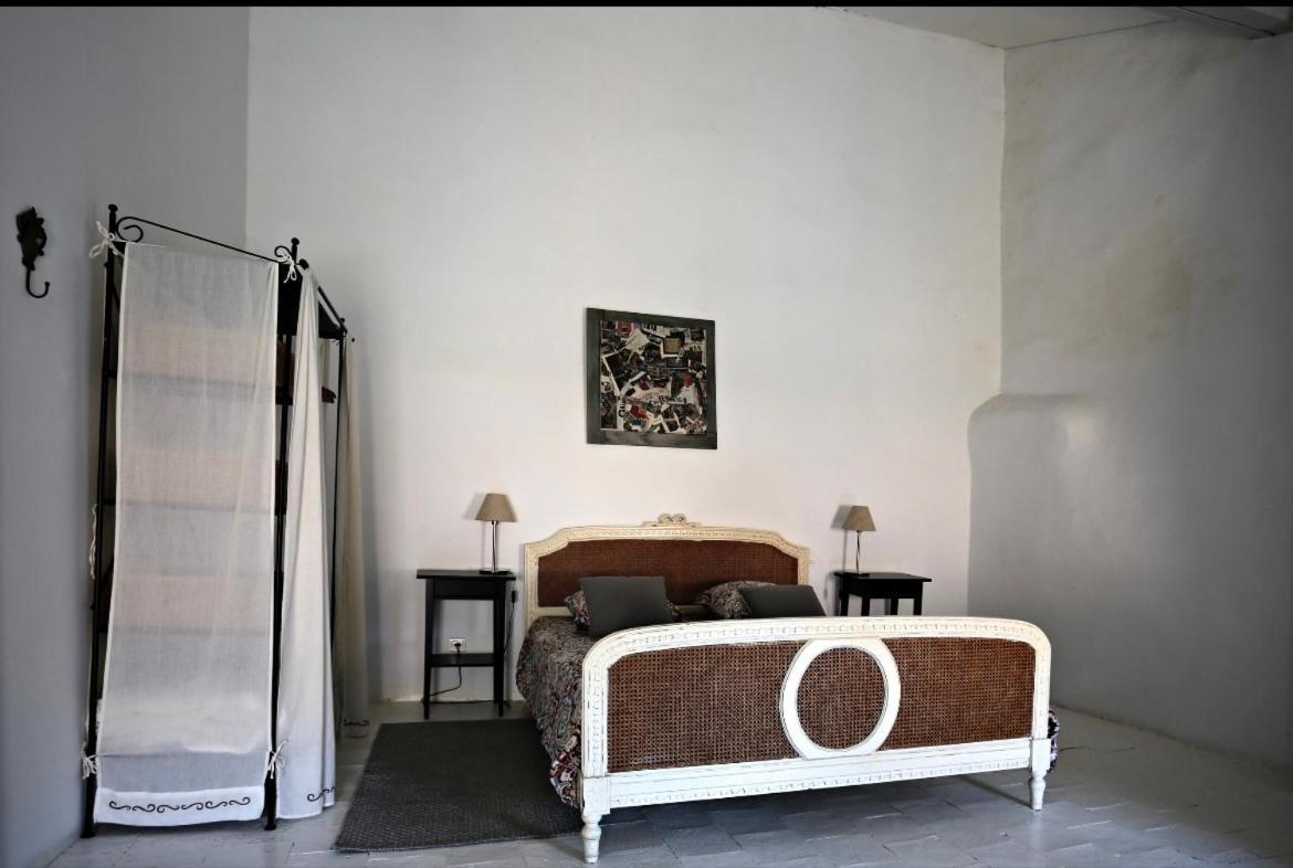 Les Chambres De La Villa Eugenie Lézignan-Corbières Zimmer foto